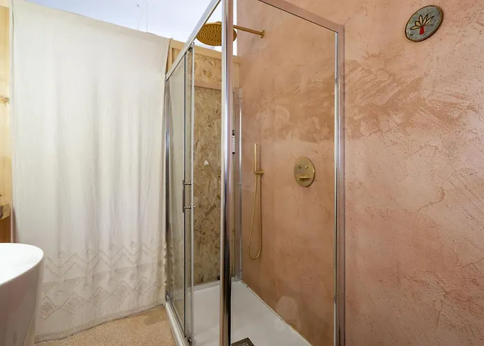 Apartament Putignani 181 *