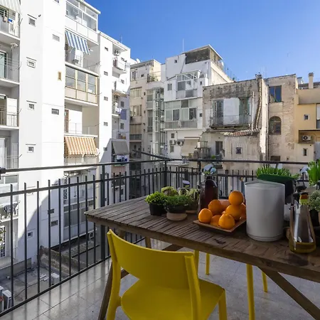 Appartement Putignani 181 *